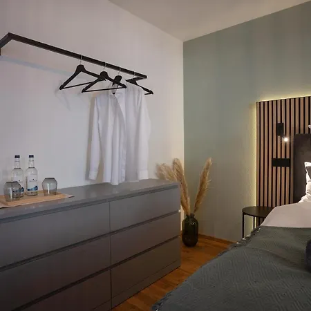 Voyage Stadtoase Am Fluss I Zentral I Freier Parkplatz I Wifi I Netflix I Aufzug Apartman *